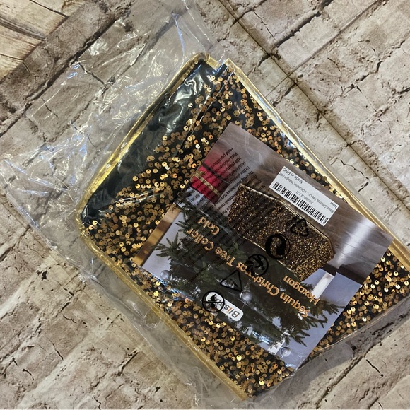 New in bag Blissun Gold Sequin Christmas Tree Collar - Picture 6 of 8